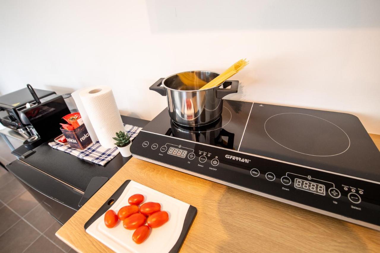 파르마 350 M Dalla Stazione L Parcheggio Free L Nova Loft 아파트 외부 사진
