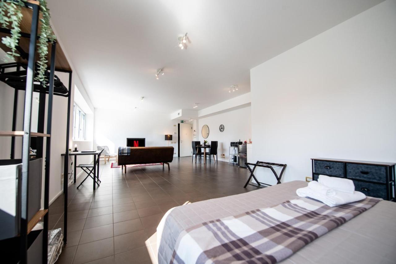 파르마 350 M Dalla Stazione L Parcheggio Free L Nova Loft 아파트 외부 사진