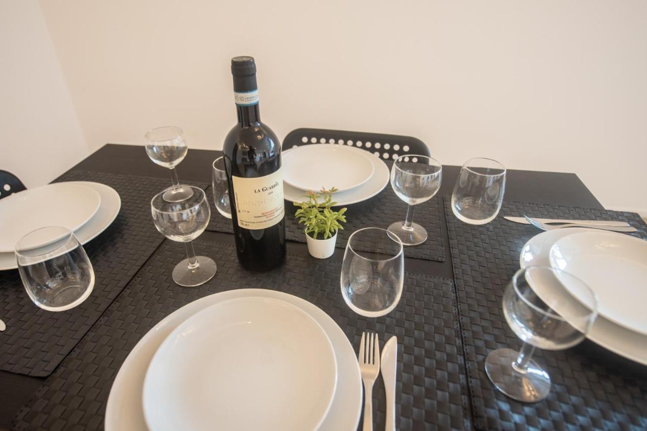 파르마 350 M Dalla Stazione L Parcheggio Free L Nova Loft 아파트 외부 사진
