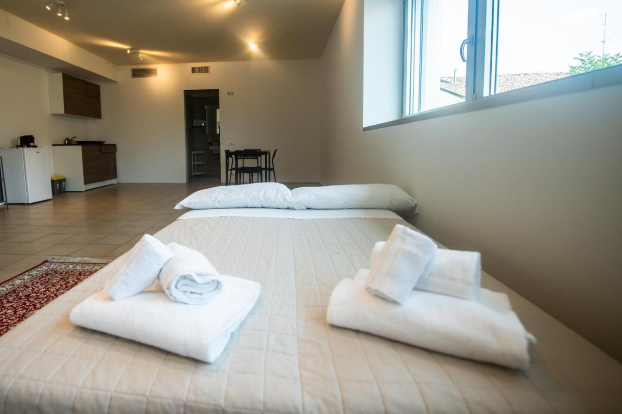 파르마 350 M Dalla Stazione L Parcheggio Free L Nova Loft 아파트 외부 사진