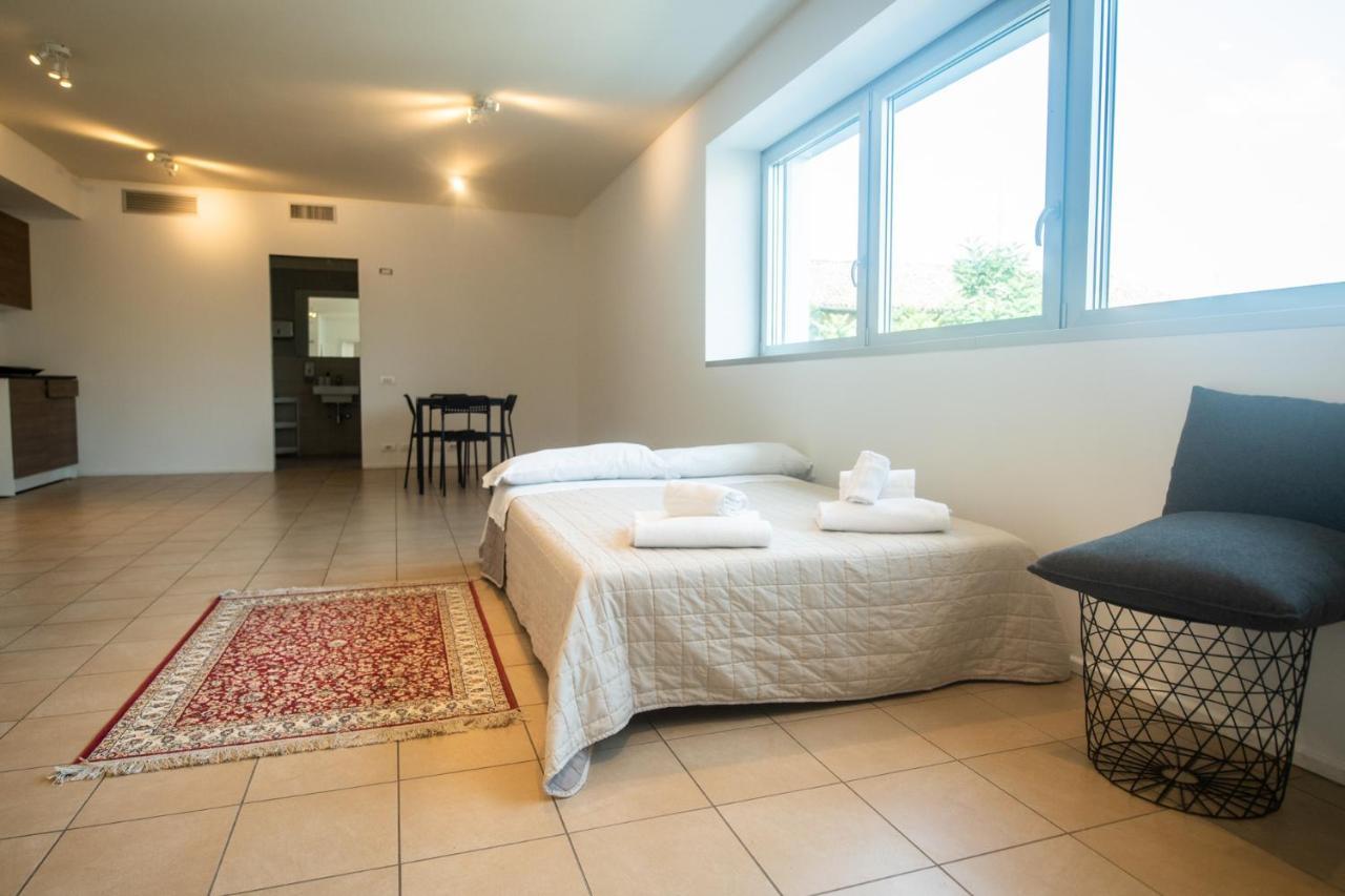 파르마 350 M Dalla Stazione L Parcheggio Free L Nova Loft 아파트 외부 사진